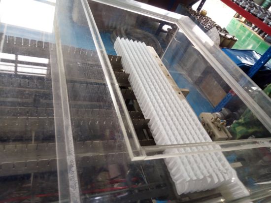 Completamente supositorio automático de plástico termoformado de llenado y sellado de la máquina